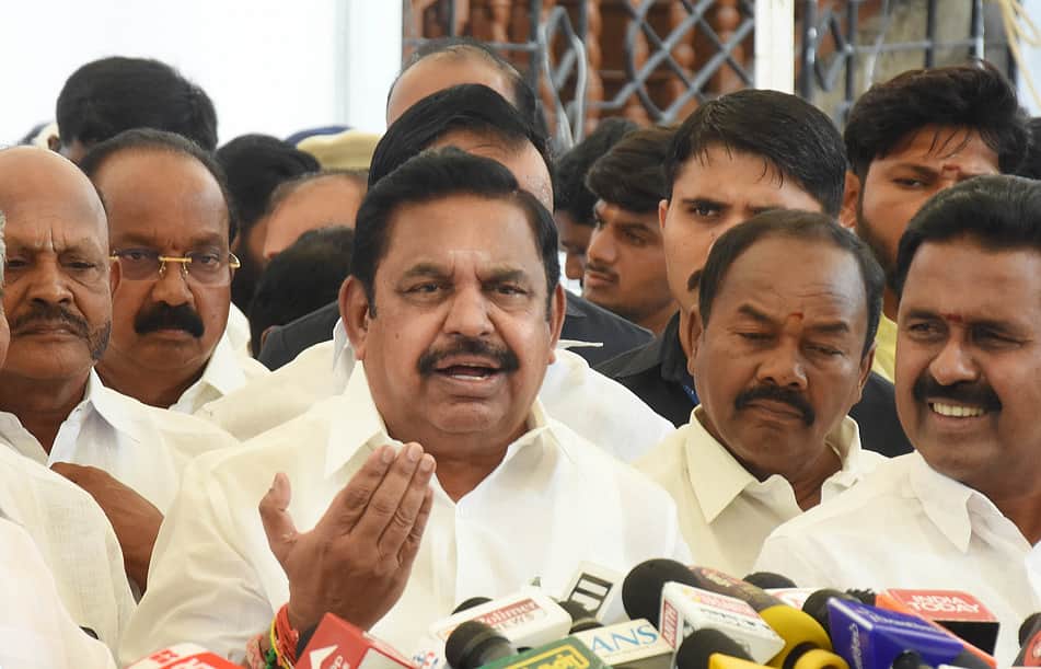 பள்ளியில் மாணவிக்கு பாலியல் தொல்லை! காவல்துறை செயல்படும் லட்சணம் இதுதானா? இபிஎஸ் கேள்வி
