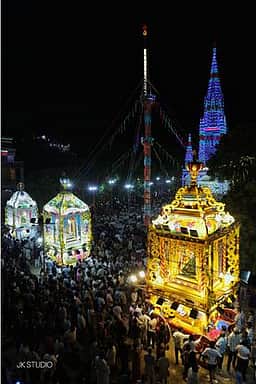 தெற்குகள்ளிகுளம் அதிசய பனிமாதா ஆலயத் திருவிழாவில் தோ்பவனி