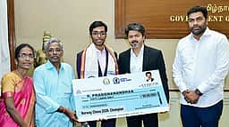 செயின்ட் லூயிஸ் ரேப்பிட்- பிளிட்ஸ் சாம்பியன் பிரக்ஞானந்தாவுக்கு முதல்வர் விஜய் வாழ்த்து!