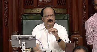 பேரவை நேரலையில் புதிய மாற்றம்: பேரவைத் தலைவா் அறிவிப்பு