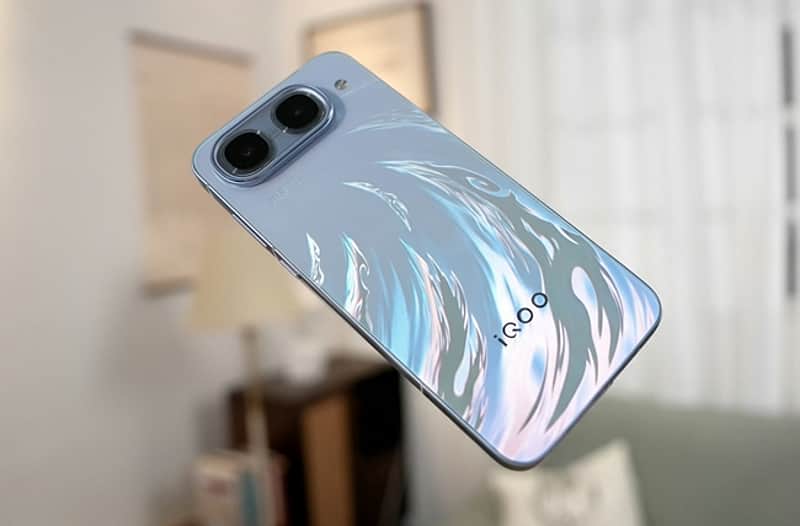 iQOO Neo 11 Ultra smart phone launched in China