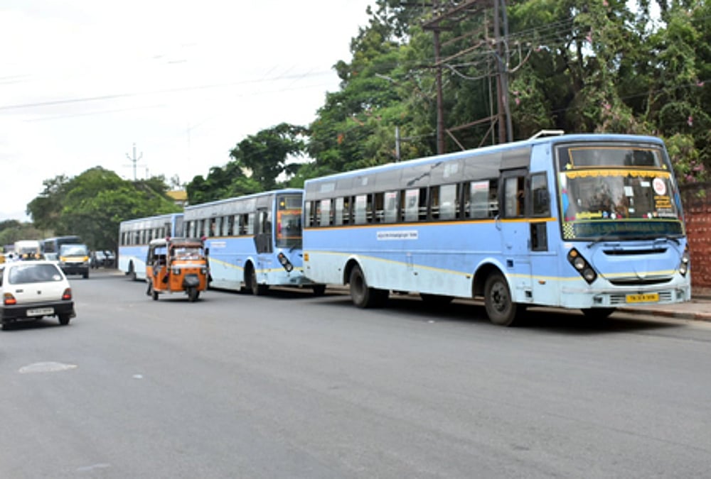 பென்னாகரத்தில் புதிய 2 நகர பேருந்துகள் இயக்கம்