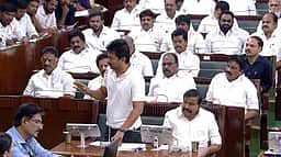 உருட்டல் மிரட்டலுக்கு பயப்பட மாட்டோம்: உதயநிதி பேச்சால் அமளி