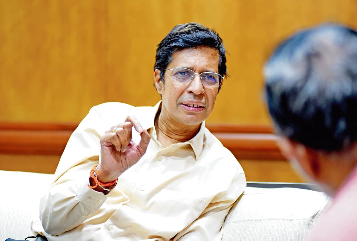 நிறுவனத்தால்தான் நமக்குப் பெருமை