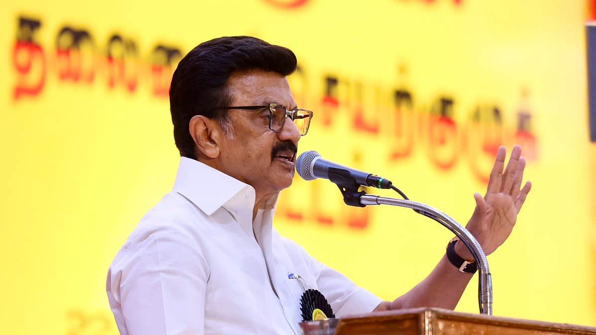 ஒருவருக்கு 3 முறை மட்டுமே மாவட்டச் செயலாளர் பதவி! திமுக கூட்டத்தில் நிறைவேற்றப்பட்ட தீர்மானங்கள் என்னென்ன?