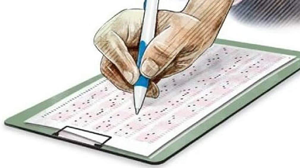 எண்டோஸ்கோபி கேமரா பயன்படுத்தி வினாத்தாள் கசிவு: சத்தீஸ்கரில் 6 பேர் கைது!