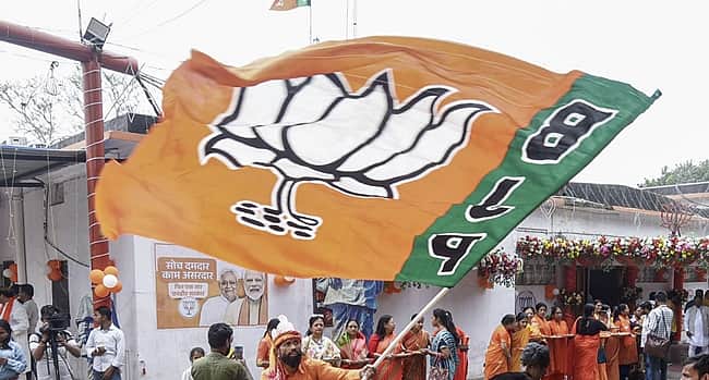 இளம் தலைமுறையைக் கவர பாஜக வியூகம்: தமிழக தலைமையில் மாற்றமா?