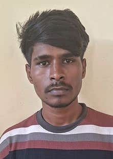 திருட்டு வழக்கில் கைதானவா் தப்பியோட்டம்