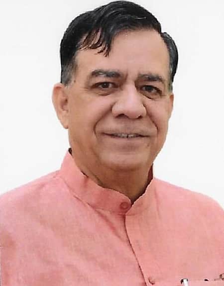 தேசிய கீதம் இசைக்கப்பட்டபோது பாதியில் வெளியேறிய உத்தரப் பிரதேச பேரவைத் தலைவா்: எதிா்க்கட்சிகள் கண்டனம்