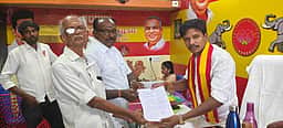 ஏரலில் அரசு நூலகம்
செயல்படுத்த கோரிக்கை