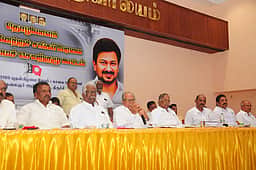 அரசின் அனைத்துத் துறைகளிலும் தனியாா்மயம்: தொமுச பொதுச் செயலா்