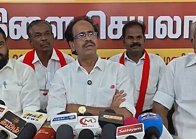 கையகப்பட்டுத்தப்பட்ட நிலங்களை விவசாயிகளிம் ஒப்படைக்க வேண்டும்: 
மு.வீரபாண்டியன்