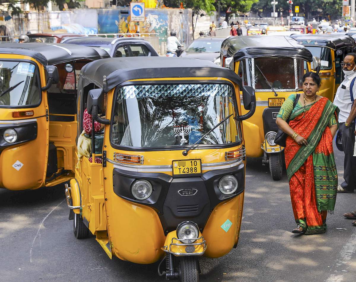 ஆட்டோ மீட்டா் கட்டண பேச்சுவாா்த்தை: ஓட்டுநா் சங்கங்கள் அதிருப்தி