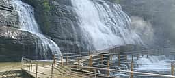 குற்றாலம் பேரருவியில் வெள்ளப்பெருக்கு