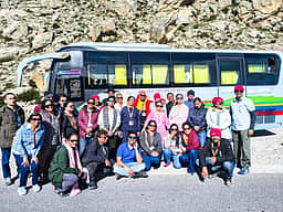 நேபாள வெள்ளம்: திபெத் பகுதியில் சிக்கிய மகாராஷ்டிரத்தைச் சேர்ந்த 43 பக்தர்கள் தாயகம் திரும்பினர் 