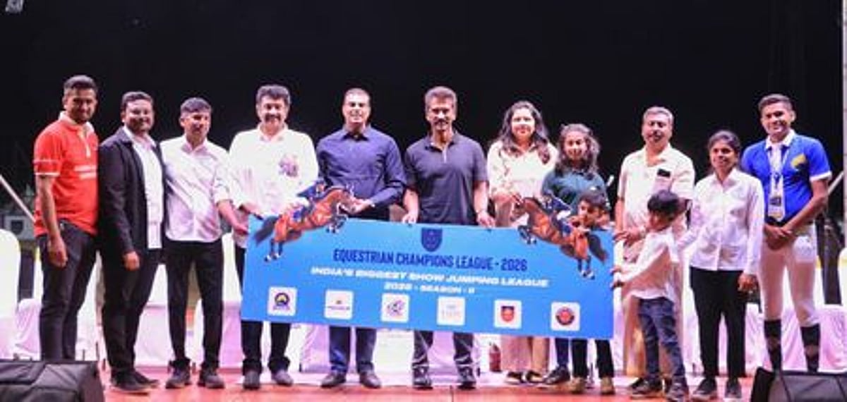 கோவையில் தேசிய அளவிலான குதிரை தடை தாண்டும் போட்டி தொடக்கம்