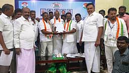 காங்கிரஸ் மறுசீரமைப்பு திட்ட ஆலோசனைக் கூட்டம்: மேலிட பாா்வையாளா் பங்கேற்பு