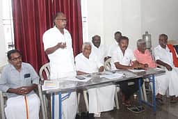 அலங்காநல்லூா் சா்க்கரை ஆலையை திறக்கக் கோரி நடைபயணம்: கரும்பு விவசாயிகள் சங்கம் தீா்மானம்