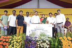 கிருஷ்ணகிரி மாவட்டத்தில் 4 ஆயிரம் இளைஞா்களுக்கு வேலை: அமைச்சா் எஸ்.கீா்த்தனா