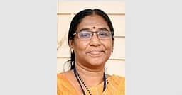 நேபாளம் சென்ற பேராசிரியை மாயம்: திண்டுக்கல்லில் குடும்பத்தினா் தவிப்பு