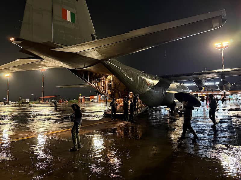 The aircraft carrying relief supplies.