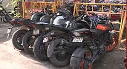 பைக் ரேஸ்: 5 பைக்குகள் பறிமுதல்