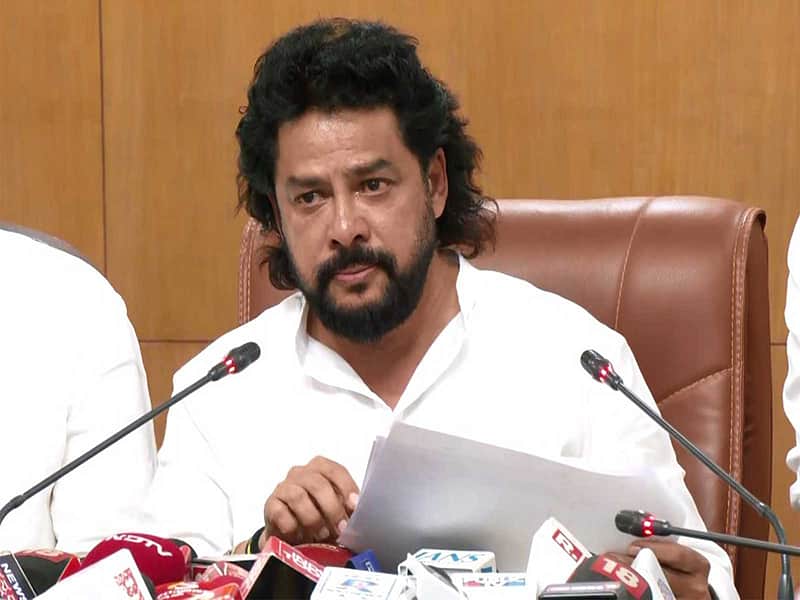 Karnataka Governor Thaawarchand Gehlot accepts Nagendra's resignation over alleged irregularities