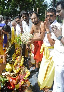 தோட்டப்பாளையம் தா்மராஜா கோயில் கும்பாபிஷேகம்