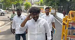 சட்டப்பேரவைக்கு நடந்தே வந்த திமுக எம்எல்ஏ! 