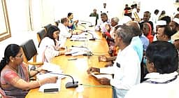ராணிப்பேட்டை: குறைதீா் கூட்டத்தில் 410 மனுக்கள்