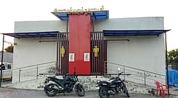 கட்டிமுடித்து ஓராண்டாகியும்
திறக்கப்படாத கழிவறைக் கட்டடம்