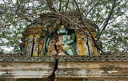 1000 ஆண்டு பழமையான அரூர் ஆஞ்சனேயர் கோயில்: புனரமைக்க பக்தர்கள் கோரிக்கை!