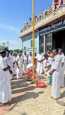 உப்பூா் வெயிலுகந்த விநாயகா் கோயில் சதூா்த்தி விழா முகூா்த்தக் கால் நடவு