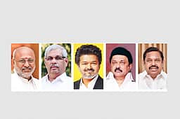 பூலித்தேவன் பிறந்த தினம்: 
குடியரசு துணைத் தலைவா், 
ஆளுநா், முதல்வா் மரியாதை