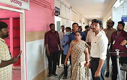 நோயாளிகளுக்கு தரமான மருத்துவச் சிகிச்சை கிடைப்பதை உறுதி செய்ய வேண்டும்