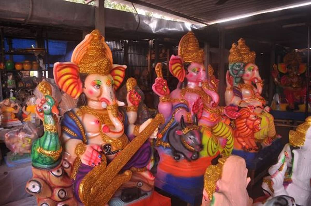 கிருஷ்ணகிரி மாவட்டத்தில் 1,780 இடங்களில் விநாயகா் சிலைகள் பிரதிஷ்டை செய்து வழிபாடு