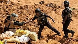 பாறைகளில் வெடிக்காமல் இருந்த வெடிமருந்துகள் அகற்றம்