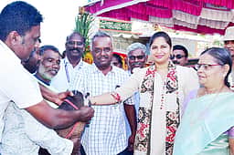 கால்நடை மருத்துவ சுகாதார விழிப்புணா்வு முகாம்