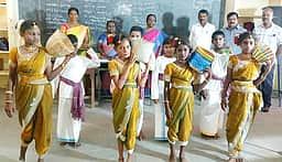 திருப்பத்தூா் அரசு ஆண்கள் பள்ளியில் கலைத் திருவிழா