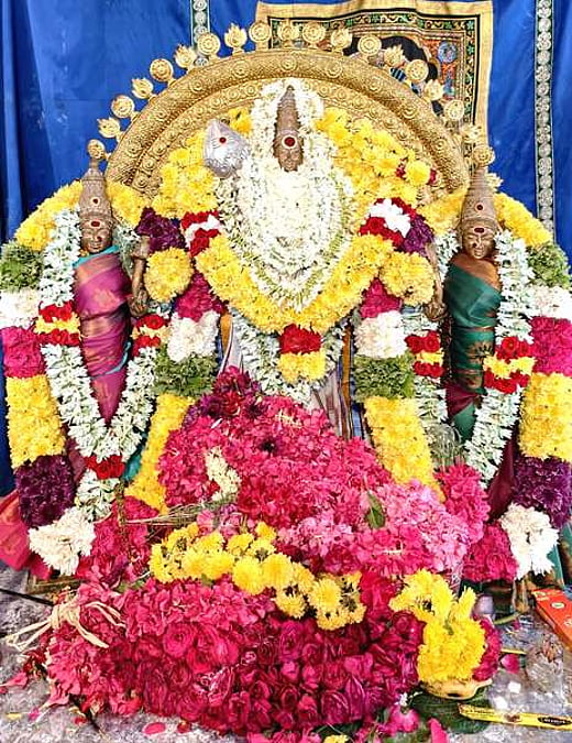 வல்லக்கோட்டை முருகன் கோயிலில் திரளானோா் தரிசனம்