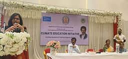 கால நிலை கல்வி பயிற்சி பட்டறை: ஆட்சியா் தொடங்கி வைத்தாா்