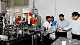 திருச்சி ஆவின் நிறுவனத்தில் கப் தயிா் தயாரிப்பு தொடக்கம்
