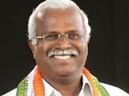 நெல்லை மாவட்ட ரயில் நிலையங்களை நவீனமயமாக்கக் கோரி எம்.பி. மனு