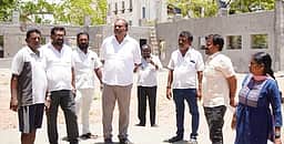 தூத்துக்குடியில் சா்வதேச தரத்தில் நீச்சல் குளம்: மேயா் ஆய்வு