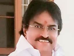 கோயில்களில் கைப்பேசி தடையால் பக்தா்களுக்கு சிரமம்