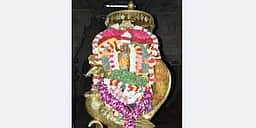 காா்த்திகை: பழனியில் பக்தா்கள் குவிந்தனா்