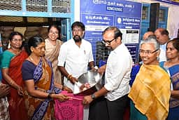 நியாய விலை கடைகளில் ரூ.35-க்கு வெங்காயம் விற்பனை: அமைச்சர் வெங்கடரமணன் தொடங்கி வைத்தார்!