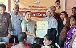 கூட்டுறவுத்துறை சாா்பில் ரூ.48.50 லட்சம் கடனுதவி