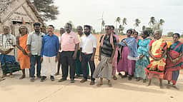 பழனி அருகே பொதுவழிப் பாதையை தனி நபா் ஆக்கிரமிப்பதாகப் புகாா்