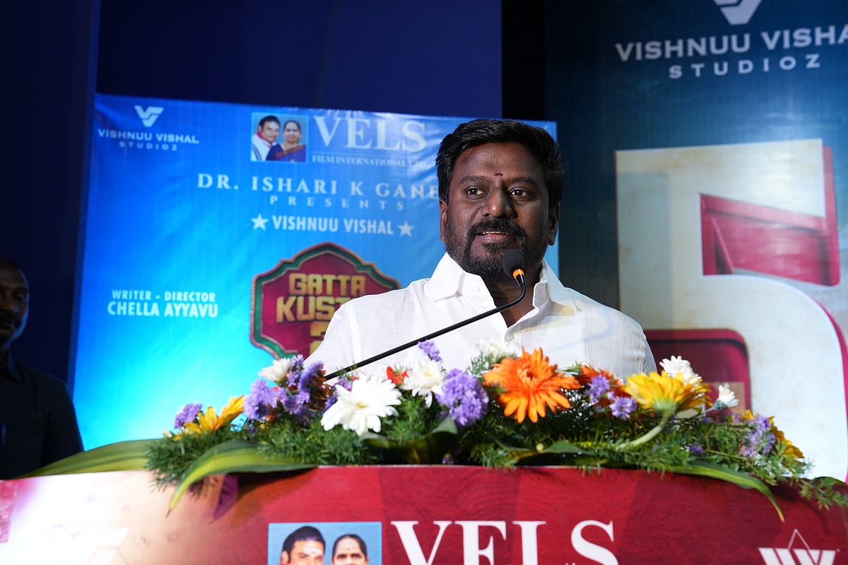 350 திரையரங்குகளில் வெளியான படம், பின்னர் 700 திரையரங்குகளுக்கு விரிவுபடுத்தப்பட்டது.